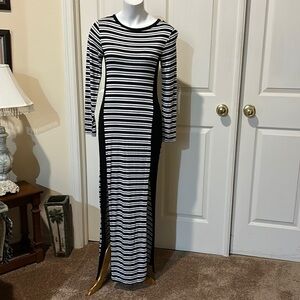 One Clothing Maxi Dress. Medium